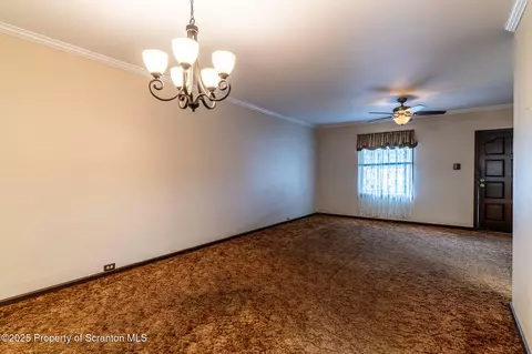 1326 E Mt Rd, Scranton, PA 18505 photo 12