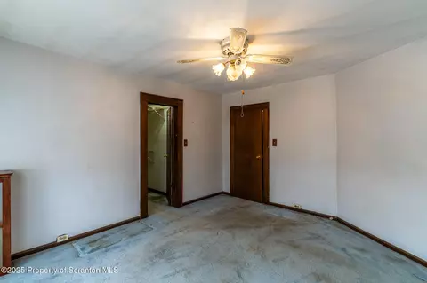 1326 E Mt Rd, Scranton, PA 18505 photo 21