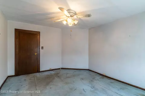 1326 E Mt Rd, Scranton, PA 18505 photo 20