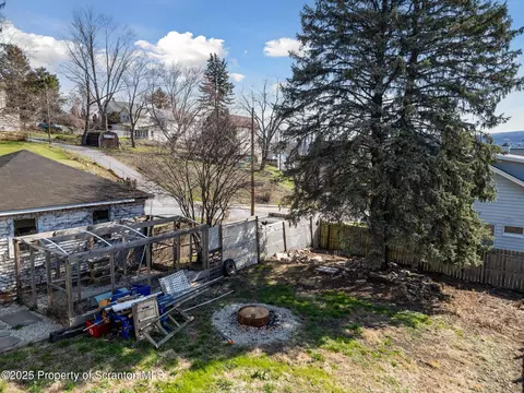 1237 Snyder Ave, Scranton, PA 18504 photo 7