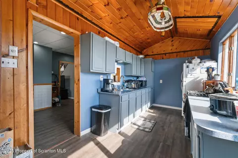 1237 Snyder Ave, Scranton, PA 18504 photo 27