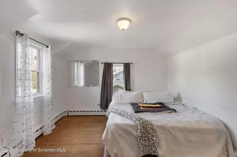 Bedroom - 32 Yeager Ave, Shavertown, PA 18708 photo 4 of 6