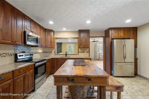 Kitchen - 32 Yeager Ave, Shavertown, PA 18708 photo 3 of 3