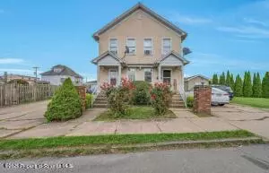 210-212 Pine St, Old Forge, PA 18518