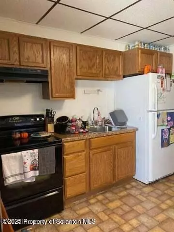 210-212 Pine St, Old Forge, PA 18518 photo 5