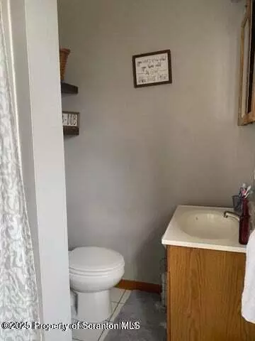 210-212 Pine St, Old Forge, PA 18518 photo 23