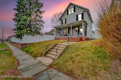 719 N Lincoln Ave, Scranton, PA 18504