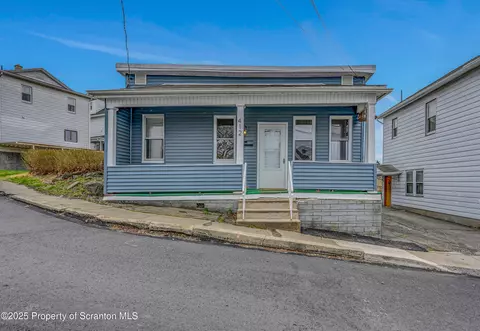 412 Mortimer St, Dunmore, PA 18512
