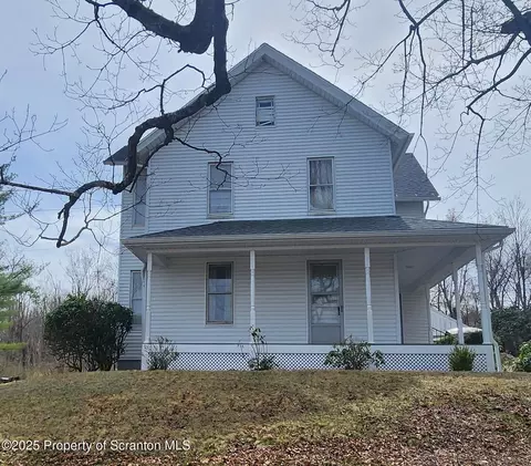 214 Gravel Pond Rd, Clarks Summit, PA 18411