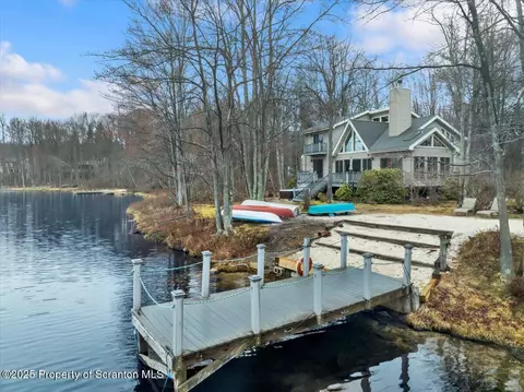 12 Birch Point Rd, Clifton Twp, PA 18424