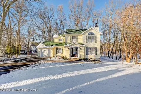 284 Mary St, East Stroudsburg, PA 18301
