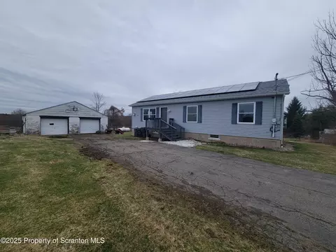 227 Tuthill Road Rd, Waymart, PA 18472
