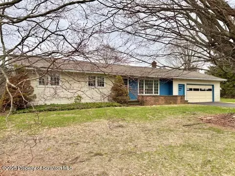 662 Rr 690, Spring Brook Twp, PA 18444