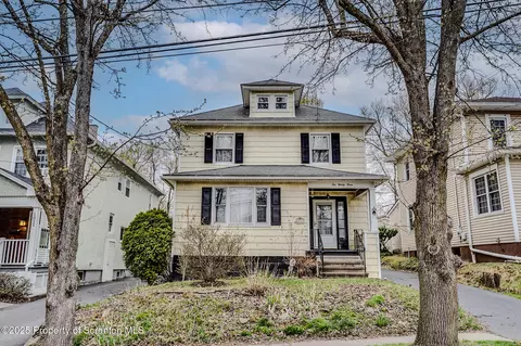 1023 Fisk St, Scranton, PA 18509