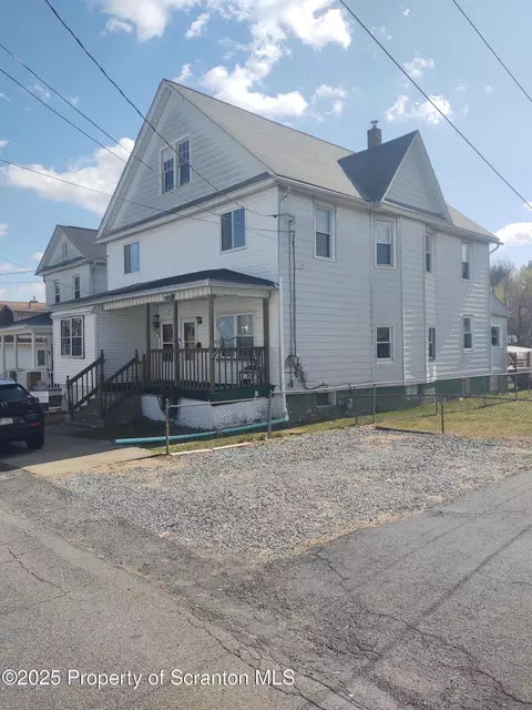 78 Cist St, Hanover Twp, PA 18706
