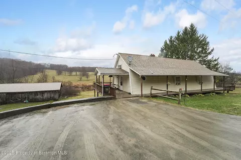 775 Sweeney Rd, Brackney, PA 18812