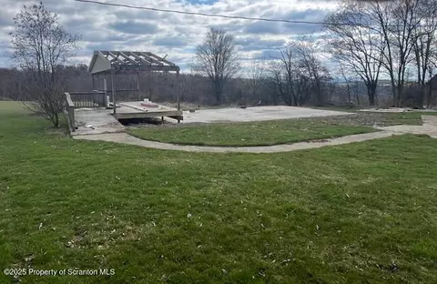 936 Lott Rd, Meshoppen, PA 18630
