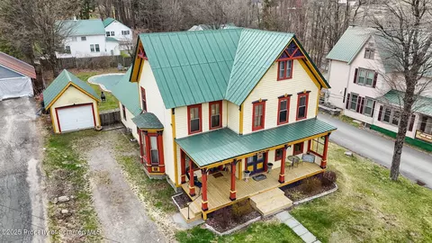 56 Church St, Montrose, PA 18801
