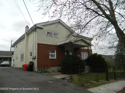 715 Smith St, Dunmore, PA 18512