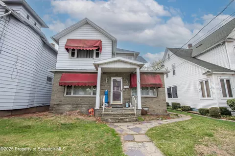 145 William St, Pittston, PA 18640
