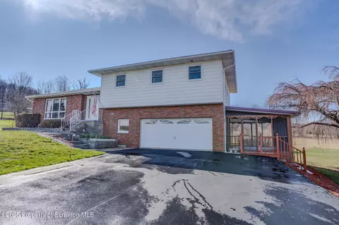 3885 State Route 2073, Kingsley, PA 18826