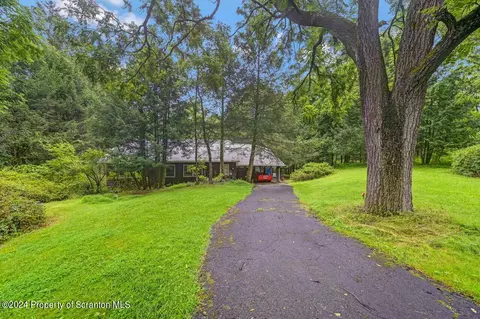 1711 Lithia Valley Rd, Factoryville, PA 18419