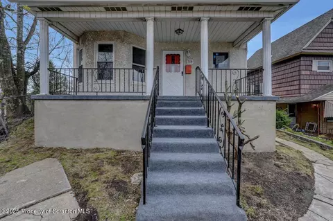Exterior - 780 E Drinker St, Dunmore, PA 18512 photo 2 of 5