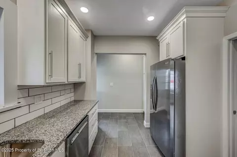 Kitchen - 780 E Drinker St, Dunmore, PA 18512 photo 2 of 5