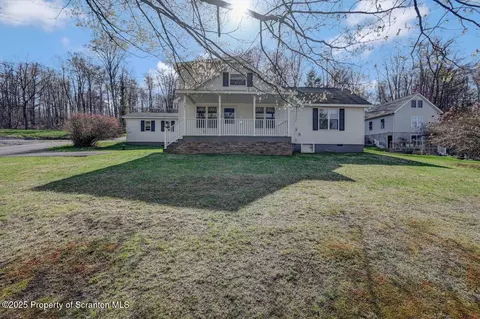 501 N Main St, Moscow, PA 18444