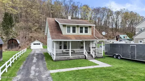 29 Shadigee Creek Rd, Starrucca, PA 18462