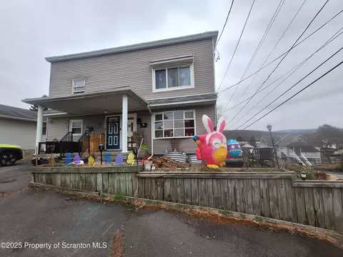 900 Albert St, Dickson City, PA 18519
