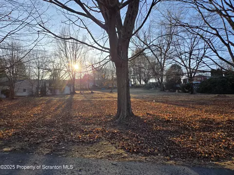 Undisclosed, Falls, PA 18615
