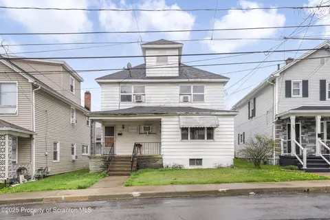 23 Farview St, Carbondale, PA 18407