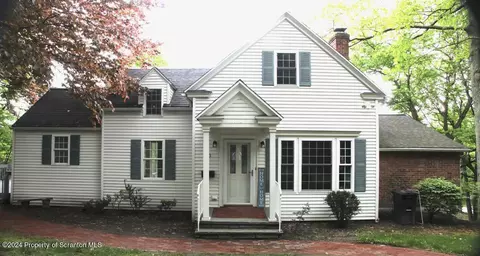 113 Knapp Rd, Clarks Summit, PA 18411