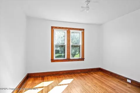 1020 Spring St, Old Forge, PA 18518 photo 16