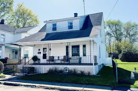 158 S Church St, Carbondale, PA 18407