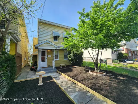 924 Prospect Ave, Scranton, PA 18505