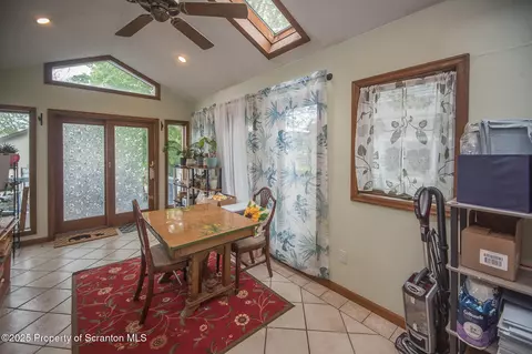 Dining - 705 E Grant St, Olyphant, PA 18447 photo 3 of 3