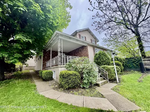 207 Rear S Irving Ave, Scranton, PA 18505