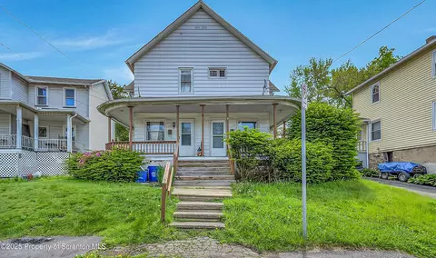 129-131 Main St, Dupont, PA 18641