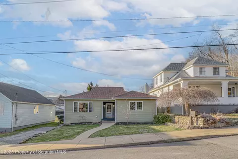 159 2nd St, Old Forge, PA 18518