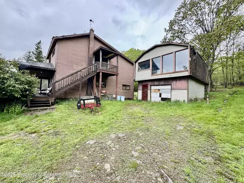 515 Parallel Dr, Scranton, PA 18504