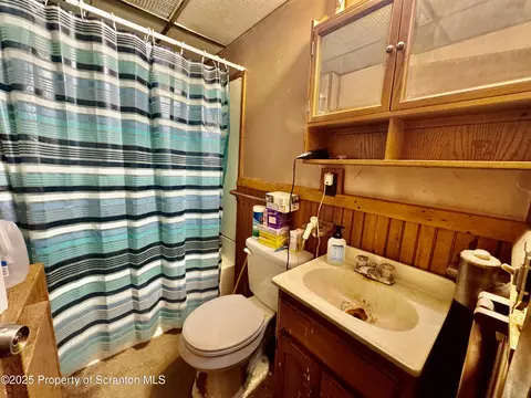 515 Parallel Dr, Scranton, PA 18504 photo 8