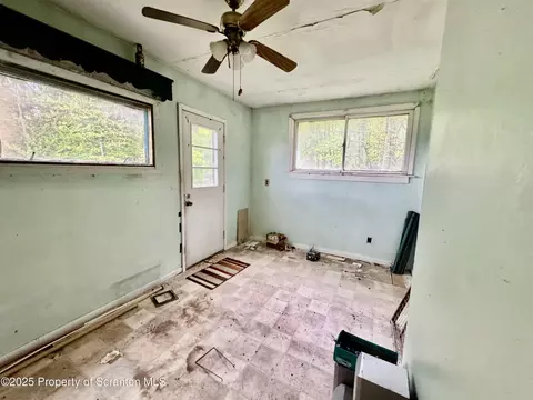 515 Parallel Dr, Scranton, PA 18504 photo 16