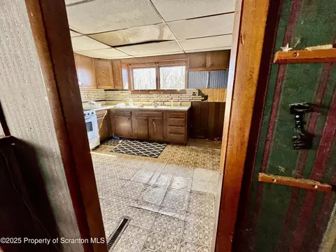 515 Parallel Dr, Scranton, PA 18504 photo 21
