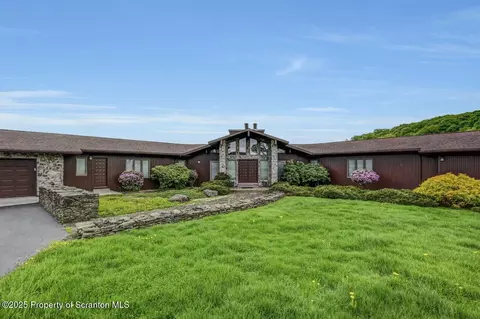 106 Stark Rd, Union Dale, PA 18470