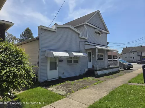 548 Boulevard Ave, Dickson City, PA 18519