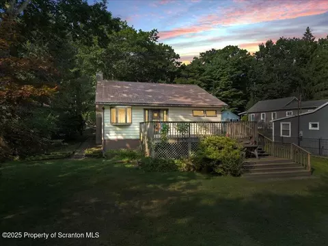 30 Indian Spring Rd, Tunkhannock, PA 18657