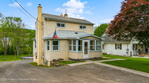 730 Chase Rd, Shavertown, PA 18708