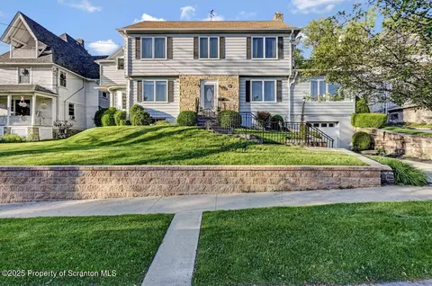 1107 Richmont St, Scranton, PA 18509